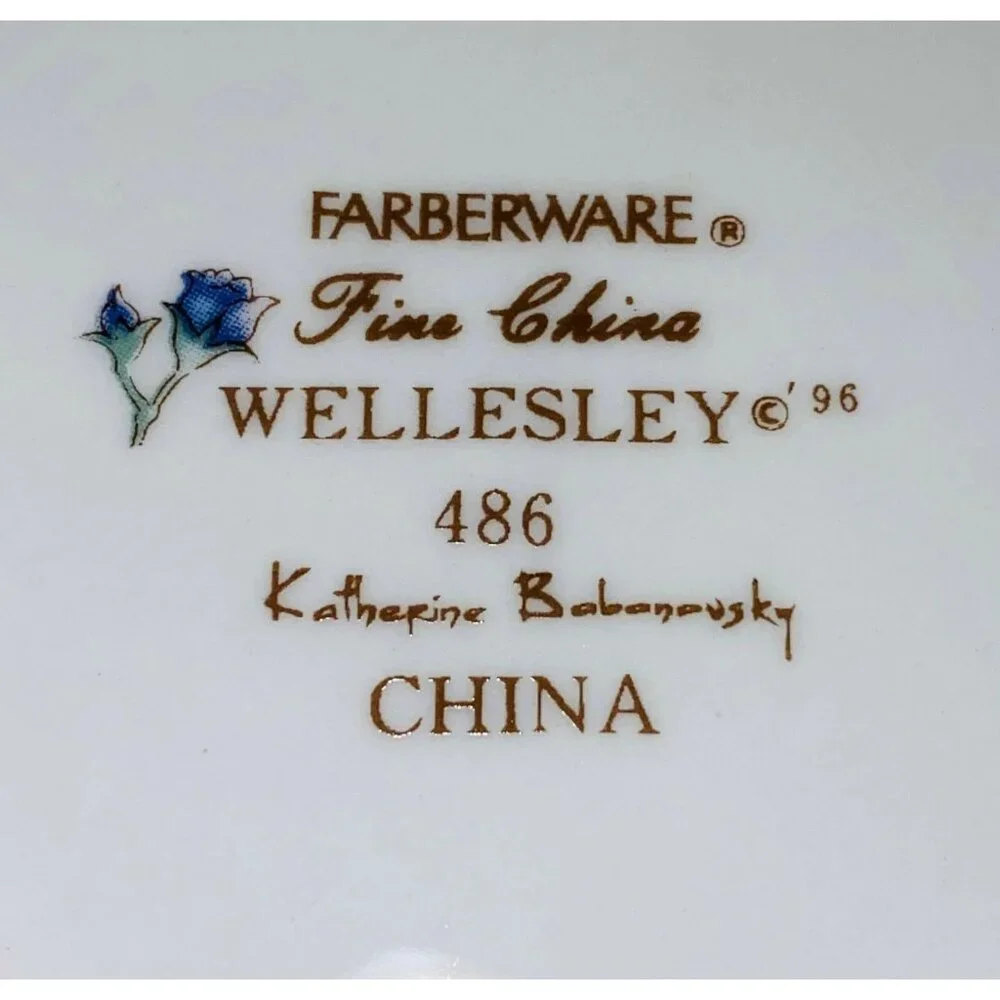 Farberware Wellesley 486 Sugar Bowl with Lid‎ & Creamer Set Fine China Vintage